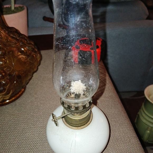 Vintage Lamplight Farms Miniature Oil Lamp - Picture 1 of 7